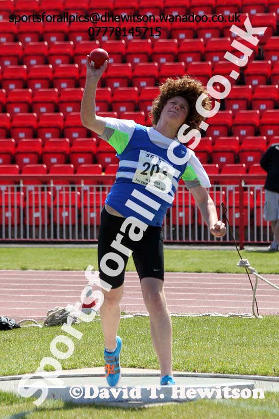 Boys under-15s, North East Track and Field Champs., Gateshead. Photo: David T. Hewitson/Sports for All Pics